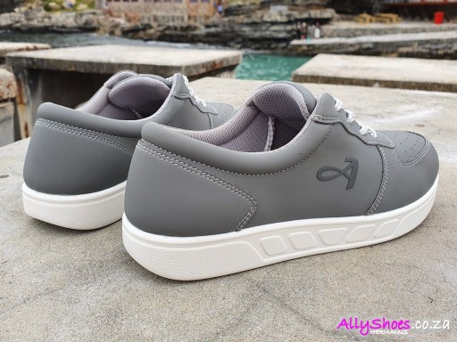 Aerosoft, SN 7805, Grey (size UK 4 only)