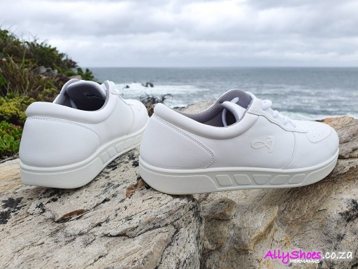 Aerosoft, SN 7805, White (size UK 3 only)