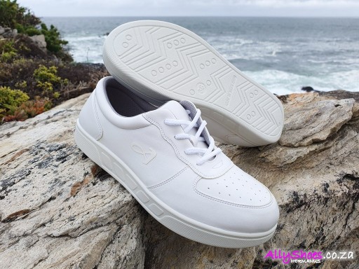 Aerosoft, SN 7805, White (size UK 3 only)