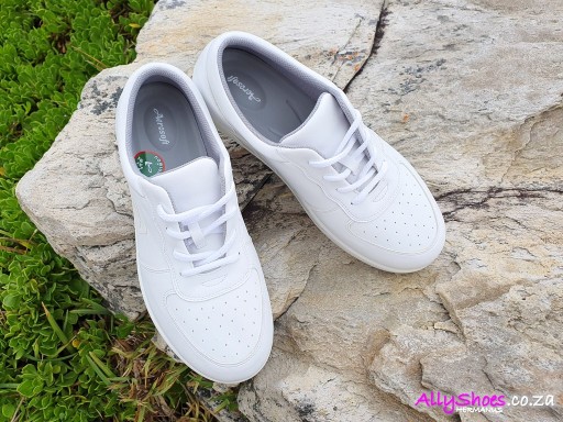 Aerosoft, SN 7805, White (size UK 3 only)