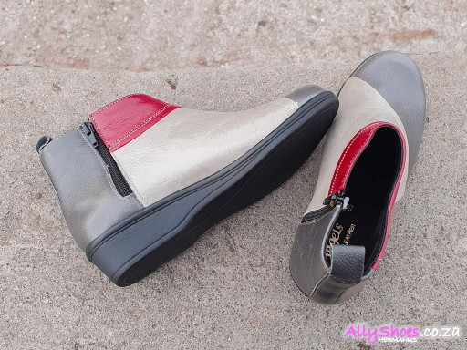 Angels, G 80, Smoke/Grey/Stone/Red (size UK 9 only)