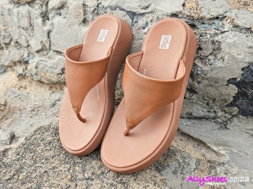 Fitflop, F-Mode Flatform Toe-Post, Tan