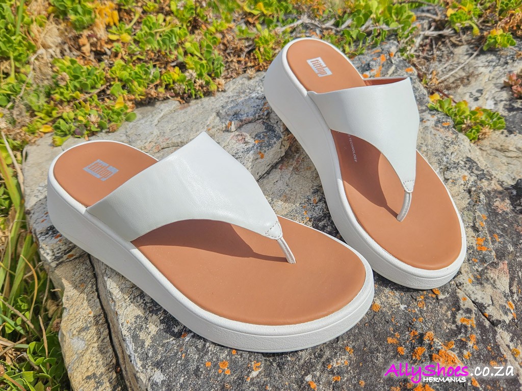 Fitflop, F-Mode Flatform Toe-Post, Cream