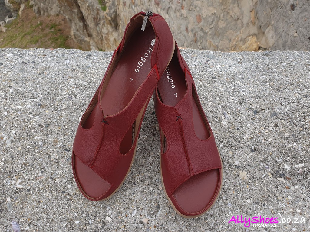 froggie ladies sandals