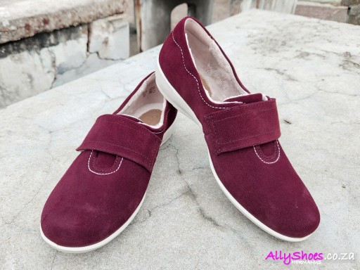 Hotter, Toasty II, Wine, Suede