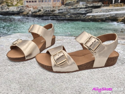 Hotter, Tourist II, Soft Gold