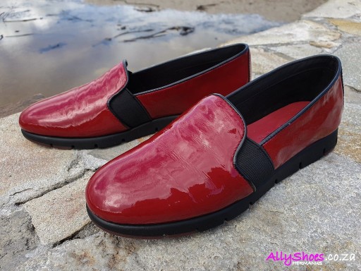 Hotter, Turn, Ruby (size UK 4½ only)