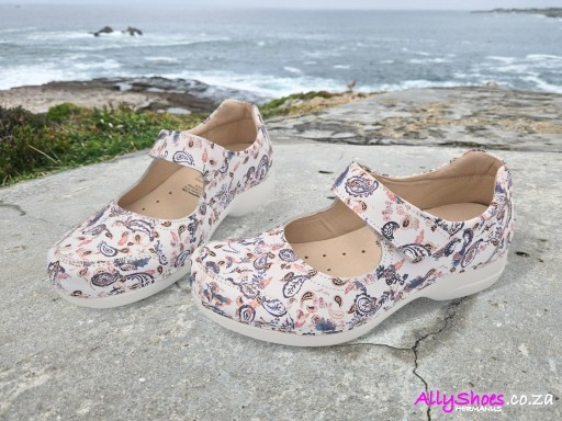 Nursing Care, Letonia, Cornucopias