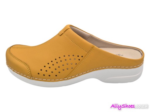 Nursing Care, Montenegro, Yellow