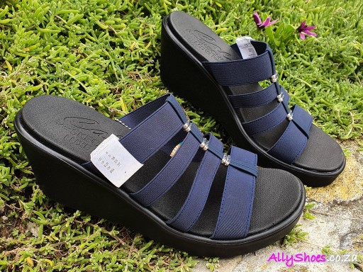 Skechers, Rumble On City Fever, Navy (size UK 8 only) Skechers, Rumble On City Fever, Navy (size UK 8 only)