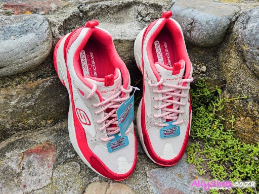 Skechers, Stamina Uphill Path, Off White/Red Skechers, Stamina Uphill Path, Off White/Red